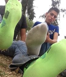 Boys's feet 89 5a1980a06c12e.jpg