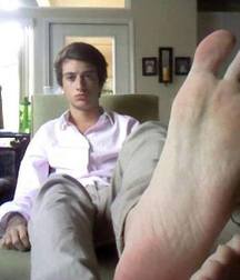 Boys's feet 91 5a1988026ab66.jpg