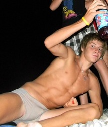 Twinks 403 5a2524c5a99ae.jpg