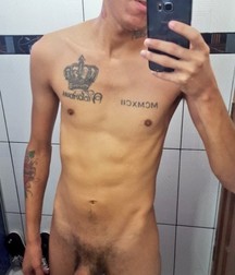 Twinks 408 5a25a04411f73.jpg
