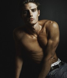Beautiful and sexy boys 175 5a266e7a4ba15.jpg