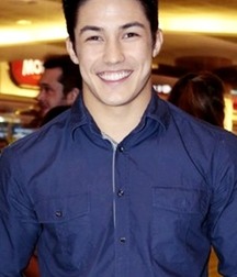 Twinks 415 5a2dc3e40df85.jpg