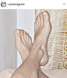 Boys's feet 93 5a38e5514ce71.jpg