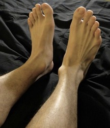 Boys's feet 93 5a38e5bf54d2b.jpg