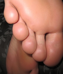 Boys's feet 94 5a38e6fa0c2c9.jpg