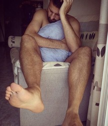 Boys's feet 94 5a38e76bdfcee.jpg