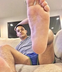 Boys's feet 94 5a38e7886d1fa.jpg