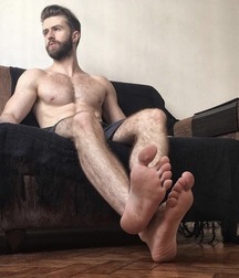 Boys's feet 94 5a38e79a8d4c4.jpg