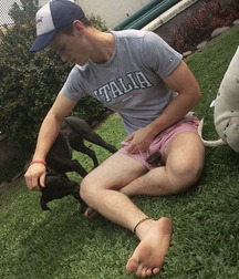Boys's feet 94 5a38e7ce65387.jpg