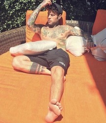 Boys's feet 94 5a38e7d6197fb.jpg