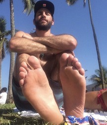 Boys's feet 94 5a38e8148e3f3.jpg