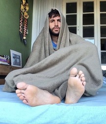 Boys's feet 94 5a38e82ad1a11.jpg