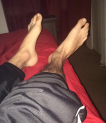Boys's feet 95 5a38edeaee1a8.png