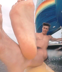 Boys's feet 95 5a38ee54da9cd.png