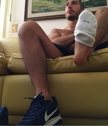 Boys's feet 96 5a38f1e0ae1e5.jpg
