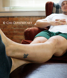 Boys's feet 96 5a38f7689acb1.jpg