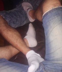 boys's feet 97 5a38fa50f26ee.jpg