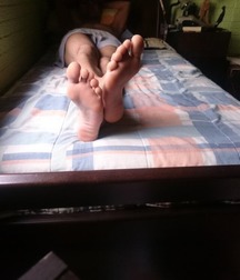 boys's feet 97 5a38fea3dcf01.jpg