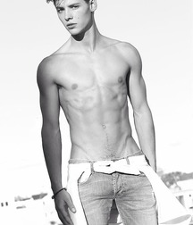 Twinks 425 5a3e5cda445e6.jpg