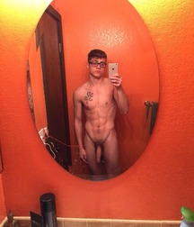 Twinks 426 5a3e6221bf5f6.jpg