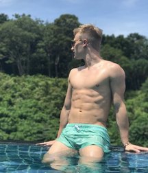 Twinks 431 5a4946edf3cbe.jpg