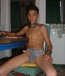 Twinks 433 5a49492cee5c2.jpg