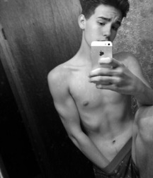 Twinks 432 5a494ea7bb5e2.jpg
