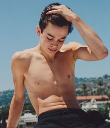 Twinks 440 5a4b5b8defbba.jpg