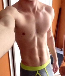 Twinks 440 5a4b5c59b10e0.jpg