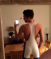 Attractive bottoms of boys 129 5a4f4f929b6fa.jpg