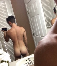 Attractive bottoms of boys 129 5a4f506c02cae.jpg