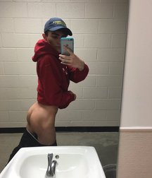 Attractive bottoms of boys 132 5a5754982f7bf.jpg