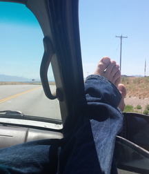 Boys's feet 98 5a57cffc45245.jpg