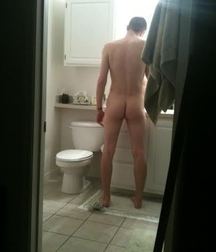 Attractive bottoms of boys 134 5a5a777a87de8.jpg
