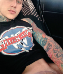 Twinks 449 5a5c7ed92b2f8.png