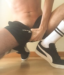 Twinks 450 5a5c80242dc92.jpg