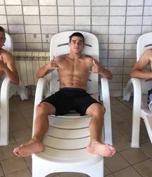 Boys's feet 99 5a5f29d64c16f.jpg