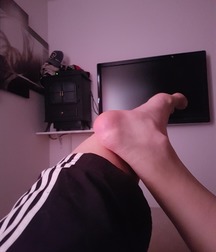 Boys's feet 100 5a5f2d00dc077.jpg