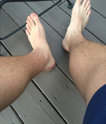 Boys's feet 100 5a5f2e35332dc.jpg