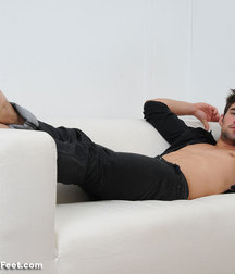 Boys's feet 100 5a5f2ebced5d3.jpg