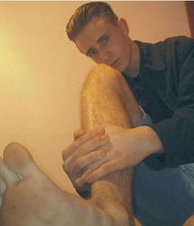 Boys's feet 101 5a5f31d4ae655.jpg