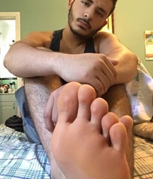 Boys's feet 101 5a5f347b80f29.jpg