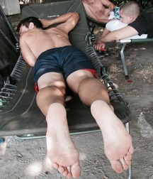 Boys's feet 101 5a5f355c8acd9.jpg