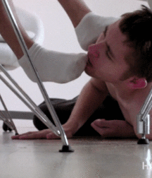 Boys's feet 102 5a62082116d99.gif