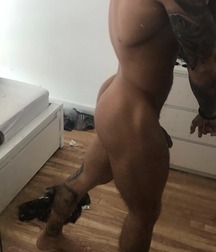 Attractive bottoms of boys 135 5a6654fe6b248.jpg