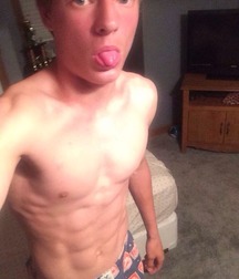 Twinks 461 5a67084f4bda3.jpg