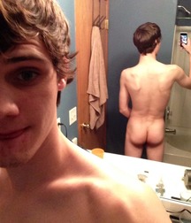 Attractive bottoms of boys 136 5a67160a58f68.jpg