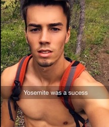 Twinks 467 5a672b3d6cd2f.jpg