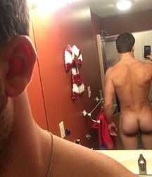 Attractive bottoms of boys 137 5a6c8e75c0cf4.jpg