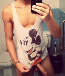 Twinks 477 5a6e50ac09f28.jpg